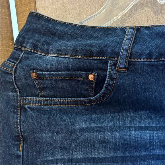 !it jeans Dark Blue Women's Jean Shorts 6 - Picture 2 of 9